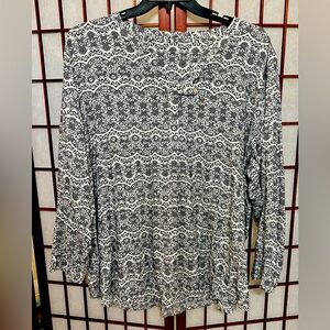 (S23) Woman Within 2X (26/28) Button Detail V-Neck Boho Tunic